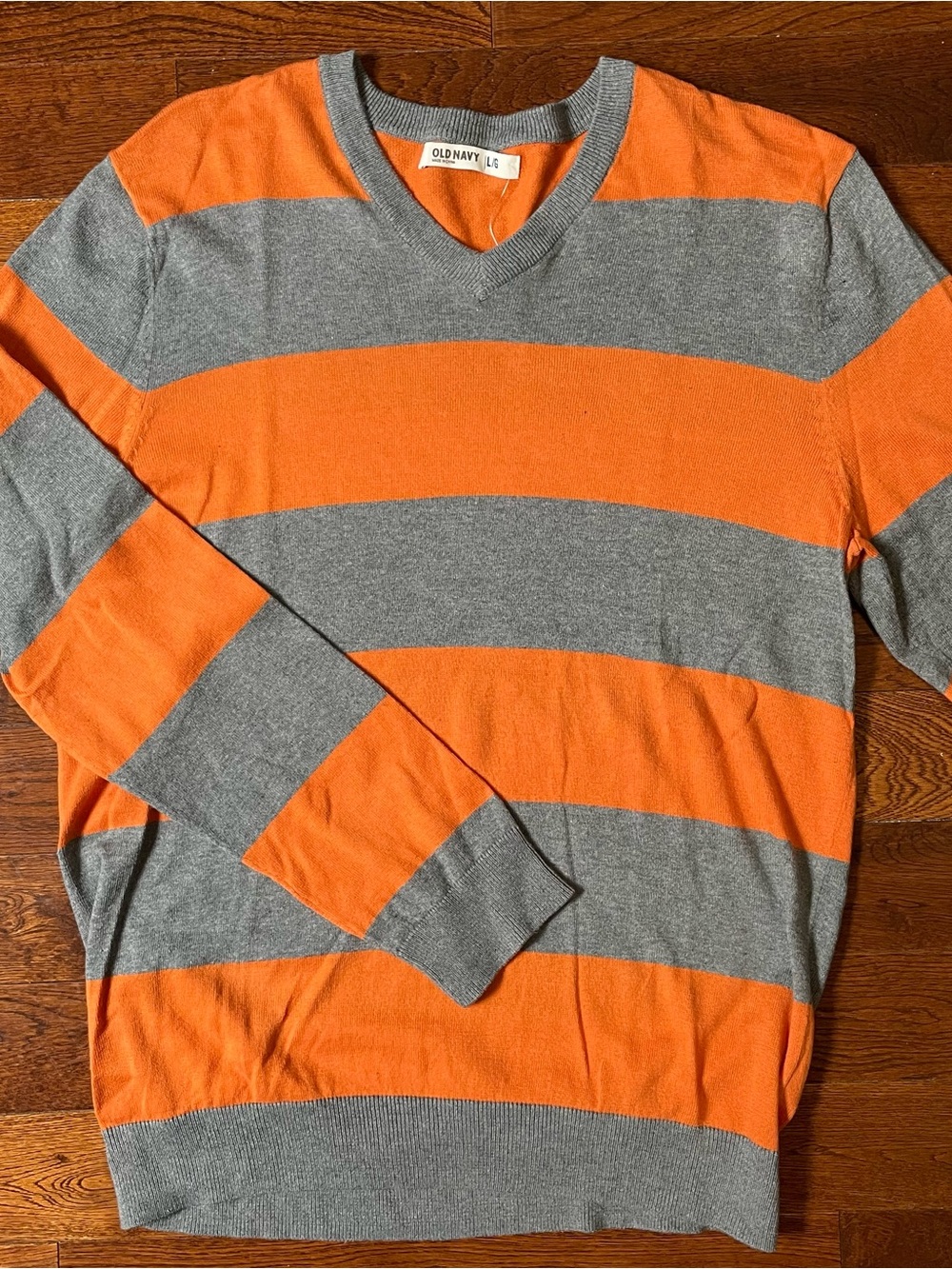Old Navy Men’s Orange and Gray Wide-Stripe V-Neck Sweater